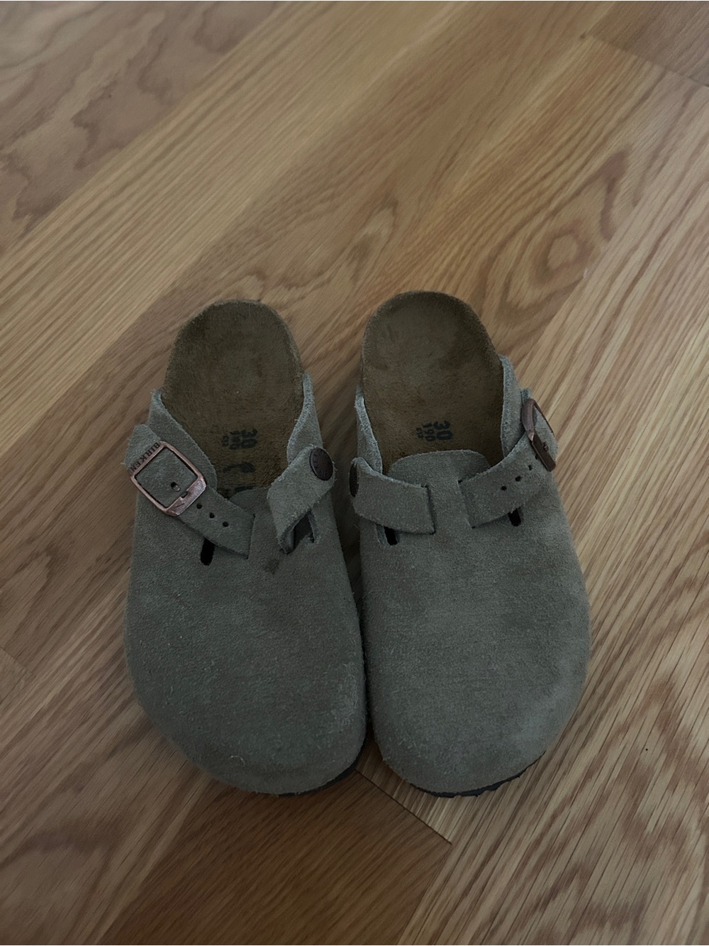 Birkenstock Kids Boston Suede Clog in Taupe Suede